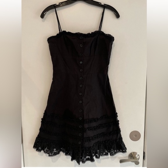 Betsey Johnson Cotton Mini Dress w/Lace Ruffle Details Size 6 Like New! - Picture 1 of 9
